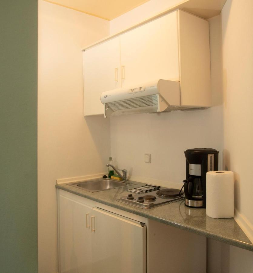 Emily'S Suites Adamantas  Екстериор снимка